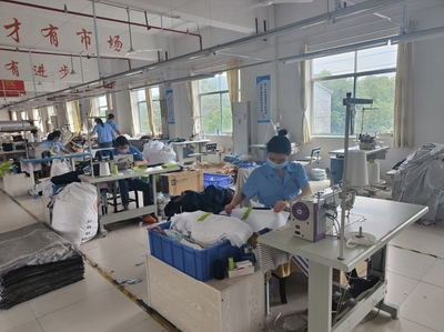 缝纫机“哒哒”奏响劳动光荣主旋律——湖南拓福家纺以技术服务锻造新时代产业工人